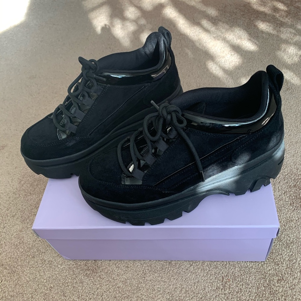 ✨🖤 Madden Girl Bounce Platform Sneakers 🖤✨